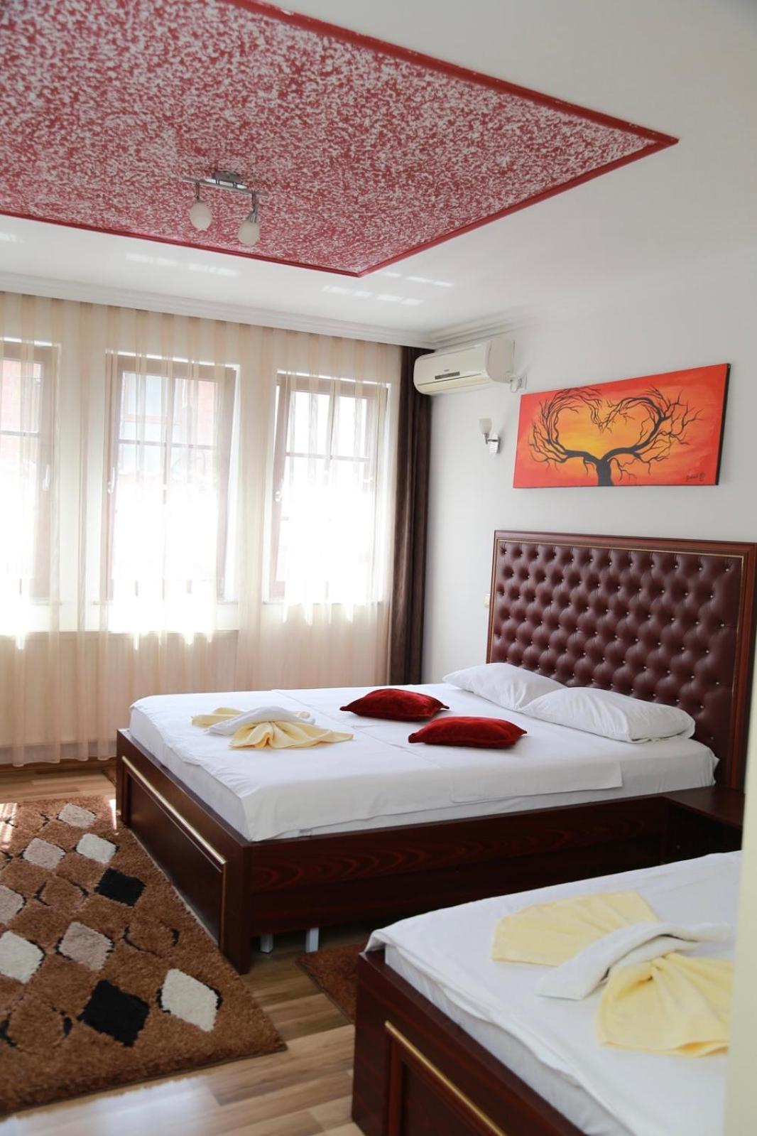 Hotel Venisi Prizren Ngoại thất bức ảnh