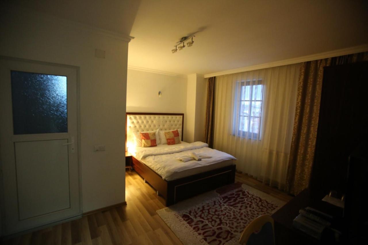 Hotel Venisi Prizren Ngoại thất bức ảnh